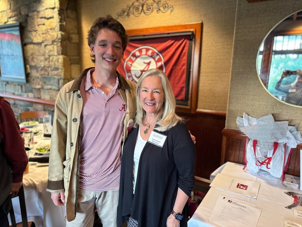 Bama Knoxville chapter members