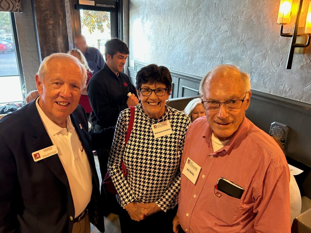 Bama Knoxville chapter members