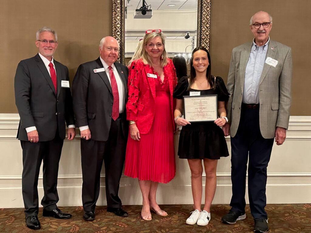 Bama Knoxville chapter members